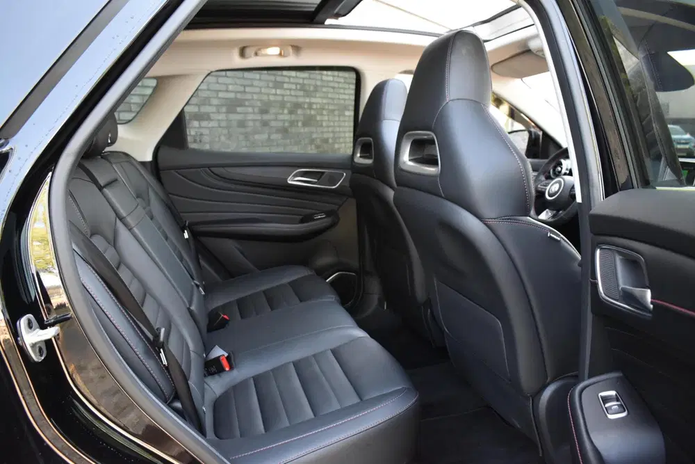 MG EHS 1.5 TGDI Luxury Plug In Hybrid PANORAMADAK uit 2024, foto 9