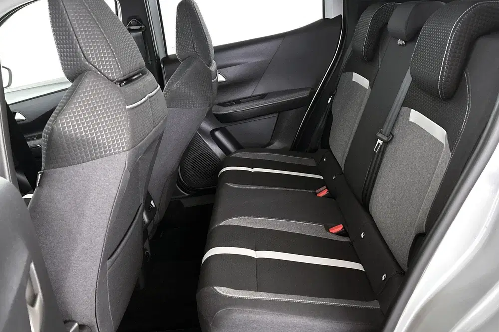 Opel Frontera 1.2 Turbo Hybrid GS Camera Apple CarPlay C uit 2025, foto 8