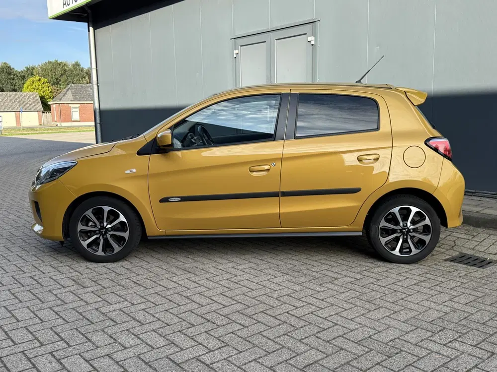 Mitsubishi Space Star 1.2 Intense uit 2022, foto 9