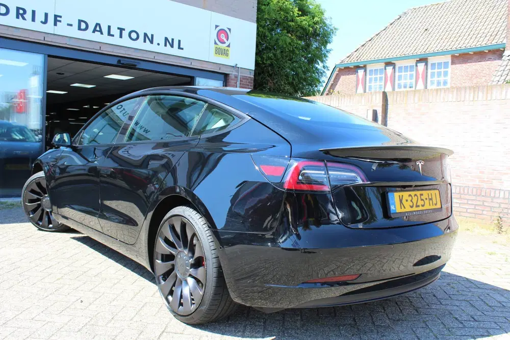 Tesla Model 3 Performance AWD 75 kWh SOH 90% WARMTEPOMP uit 2020, foto 2