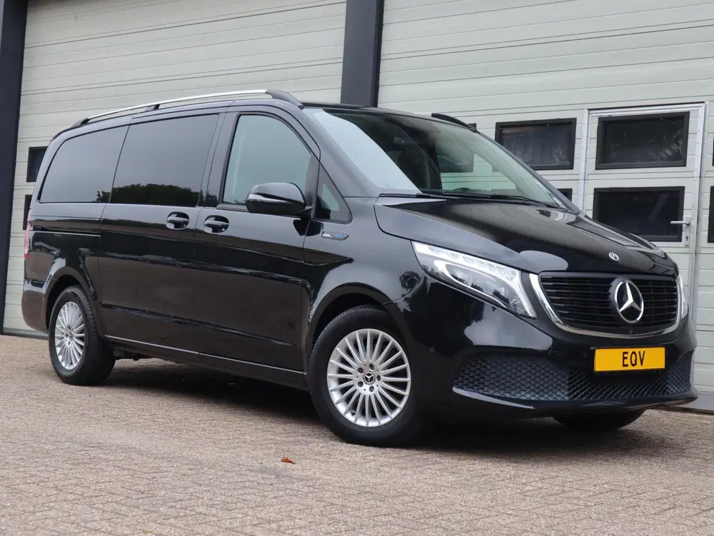 Mercedes-Benz EQV 300 90 kWh L2 uit 2021, foto 2