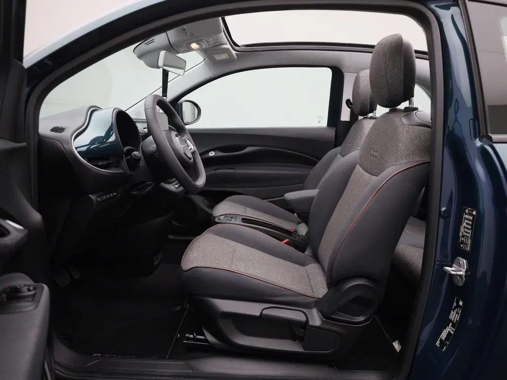 Fiat 500e 500e 42 kWh Icon uit 2023, foto 11