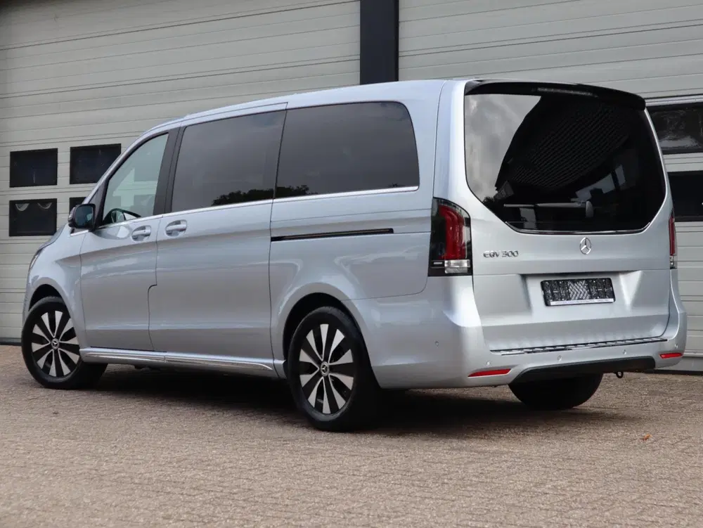 Mercedes-Benz EQV 300 90 kWh L2 Avantgarde AMG uit 2025, foto 4