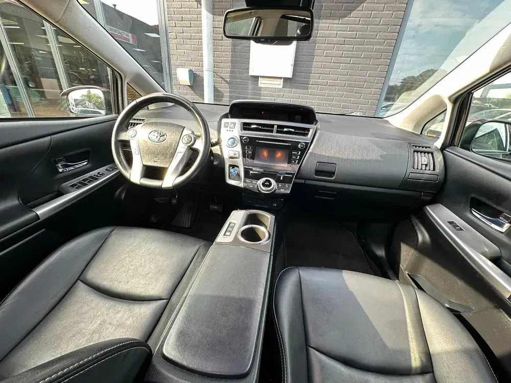 Toyota Prius 1.8 Active uit 2020, foto 2
