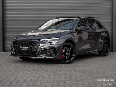 Audi A3 45 TFSI e S-Line Pano RS-Stoelen Massage H uit 2022