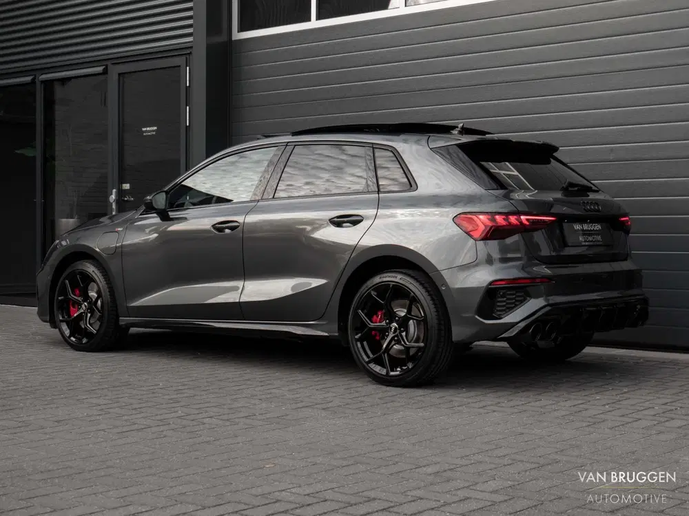 Audi A3 45 TFSI e S-Line Pano RS-Stoelen Massage H uit 2022, foto 12