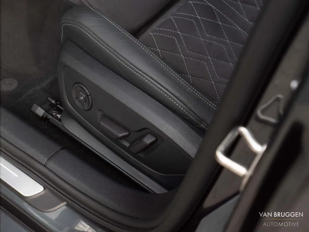 Audi A3 45 TFSI e S-Line Pano RS-Stoelen Massage H uit 2022, foto 14