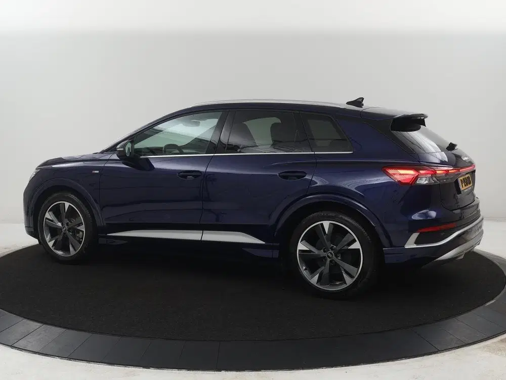 Audi Q4 e-tron 40 S edition 77 kWh uit 2022, foto 2