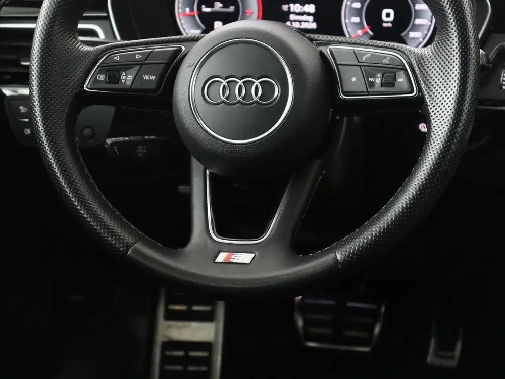 Audi A4 35 TFSI S edition Competition uit 2022, foto 8