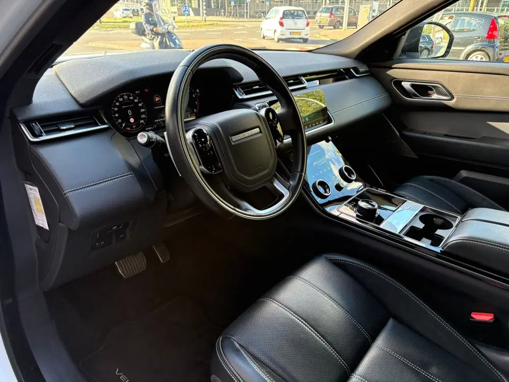 Land Rover Range Rover Velar 2.0 P300 Turbo AWD R-Dynamic HS uit 2019, foto 15