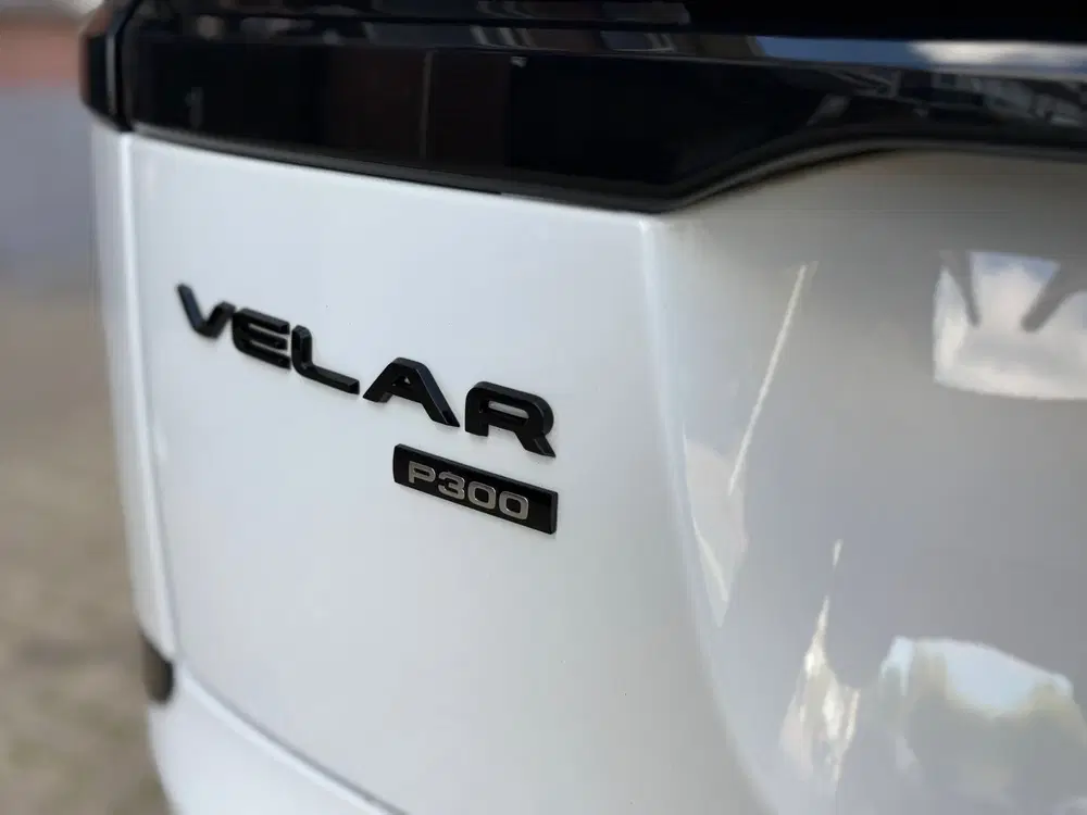Land Rover Range Rover Velar 2.0 P300 Turbo AWD R-Dynamic HS uit 2019, foto 9