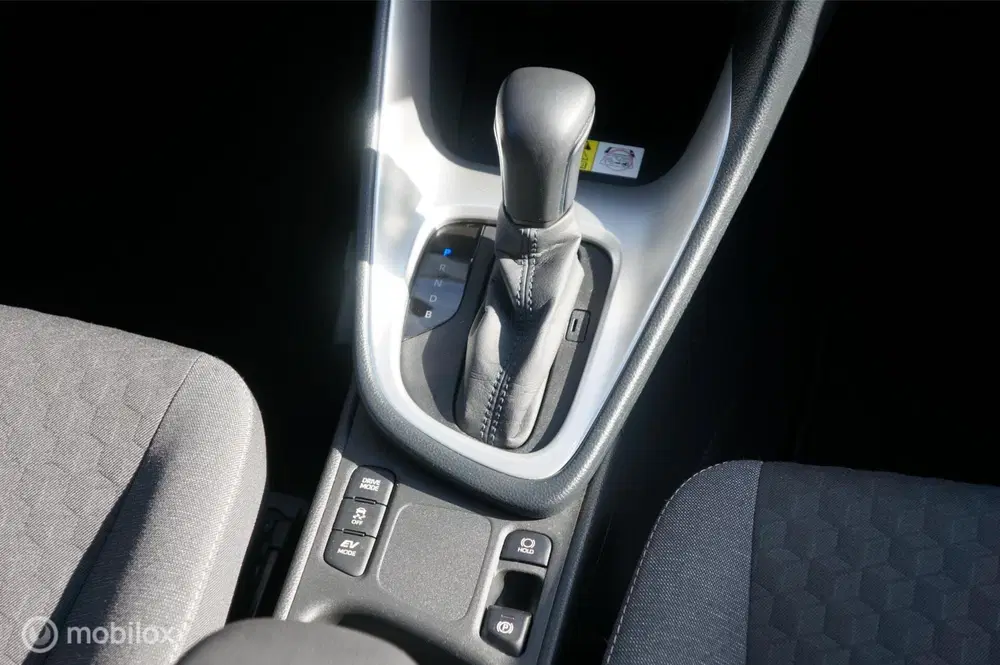 Toyota Yaris 1.5 Hybrid Style Apple uit 2021, foto 15