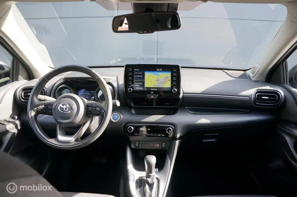 Toyota Yaris 1.5 Hybrid Style Apple uit 2021, foto 3