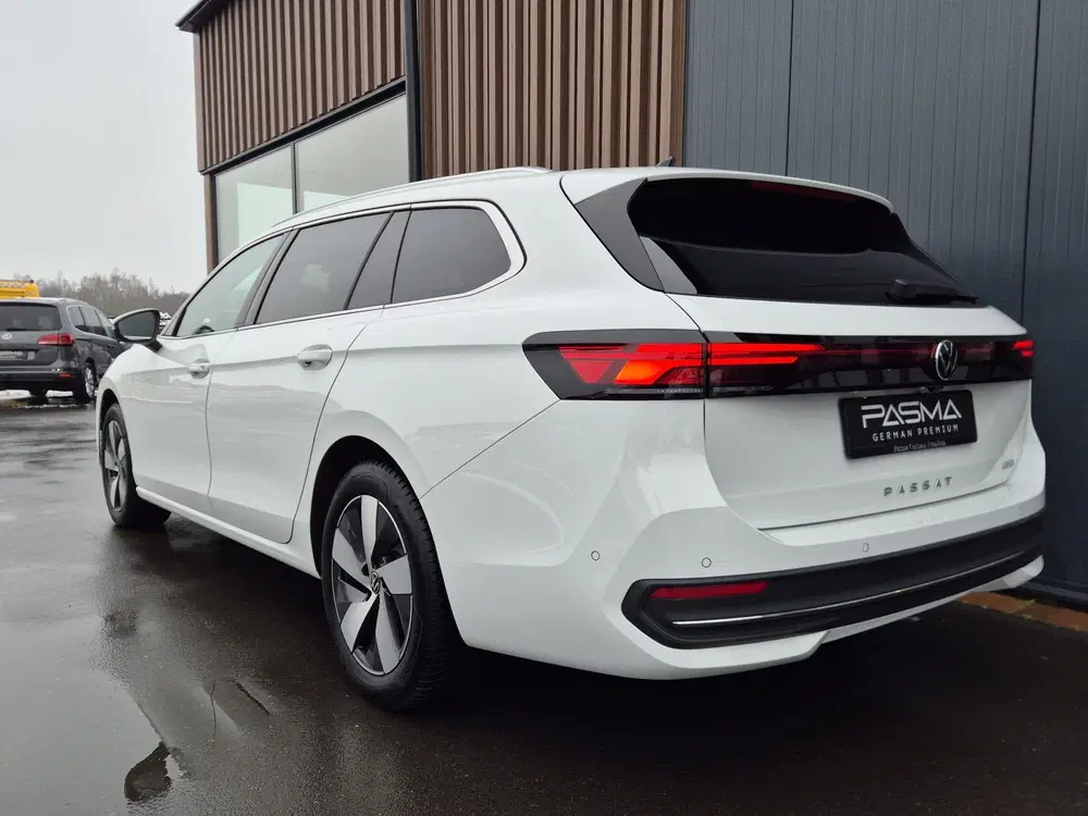Volkswagen Passat 1.5 eTSI Business uit 2025, foto 6