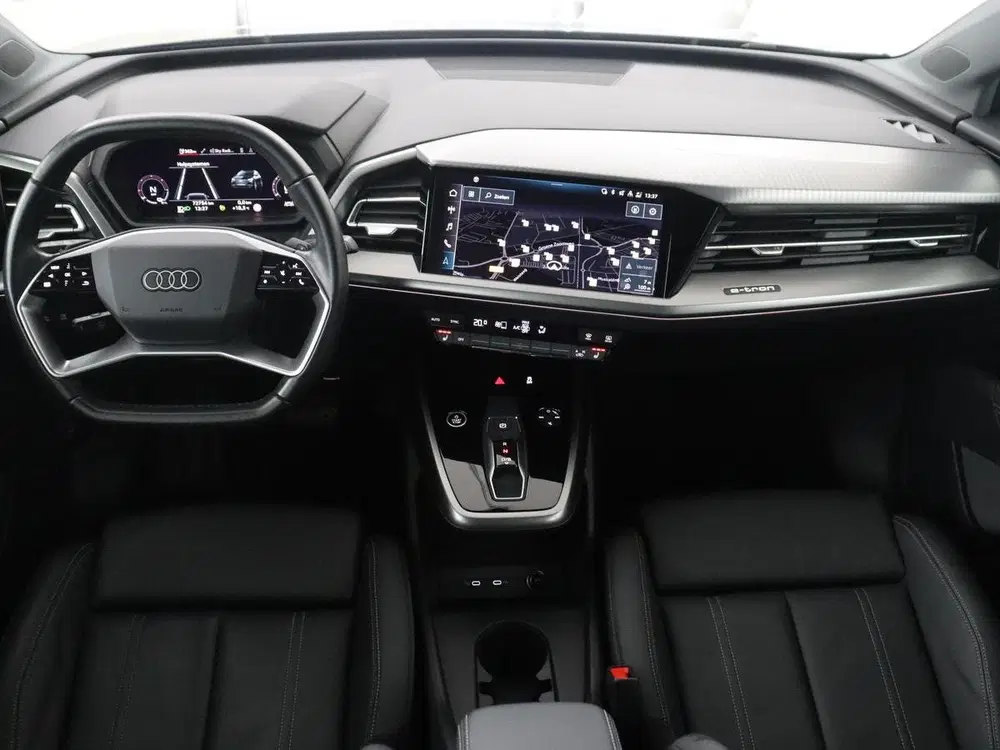 Audi Q4 e-tron 45 quattro Advanced edition 77 kWh uit 2022, foto 3