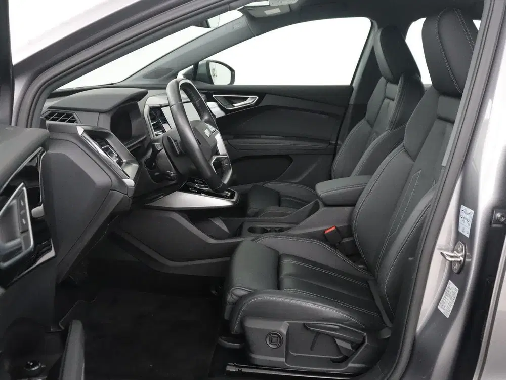 Audi Q4 e-tron 45 quattro Advanced edition 77 kWh uit 2022, foto 4