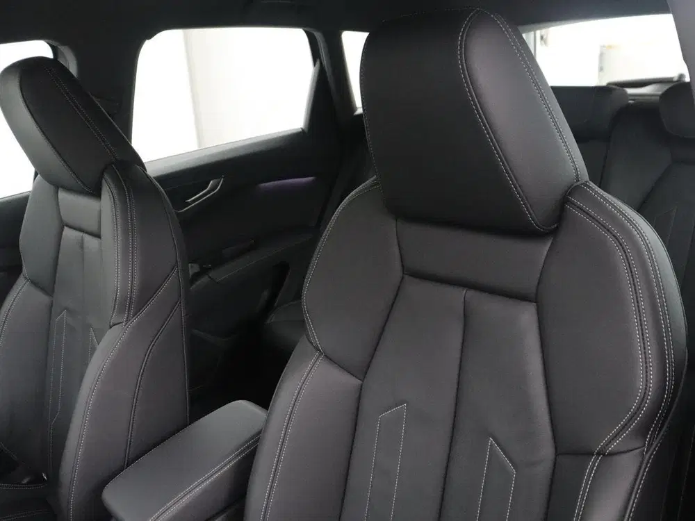 Audi Q4 e-tron 45 quattro Advanced edition 77 kWh uit 2022, foto 6