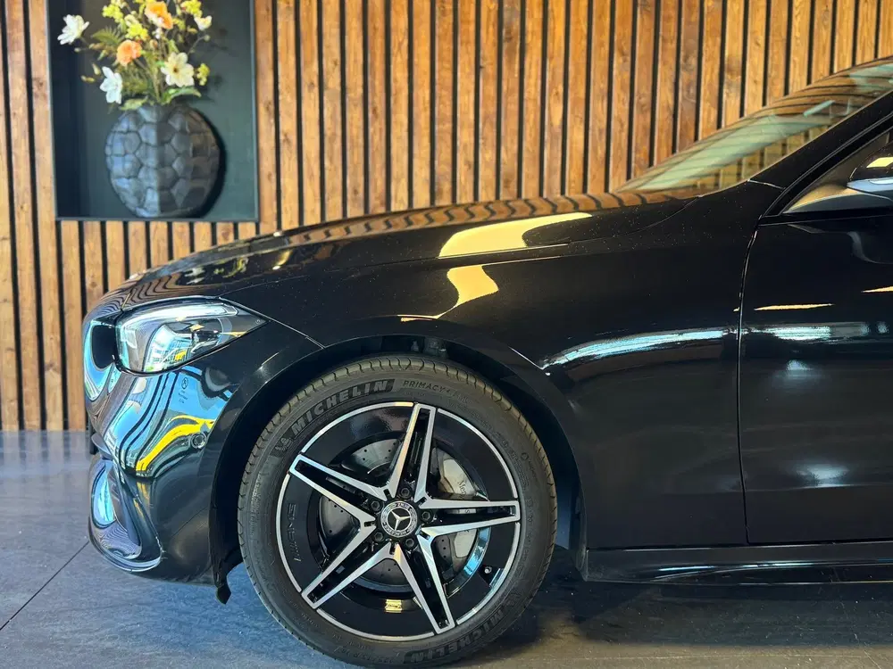 Mercedes-Benz C-Klasse 300 e AMG Line uit 2023, foto 5