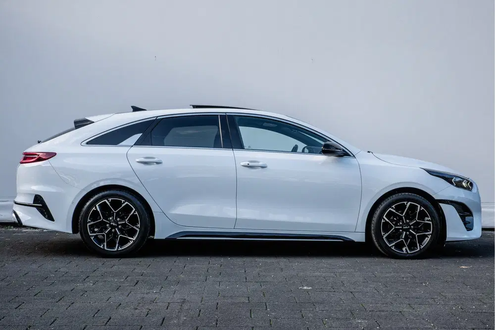 Kia ProCeed 1.0 T-GDi 120pk GT-PlusLine Elek. panorama uit 2021, foto 9