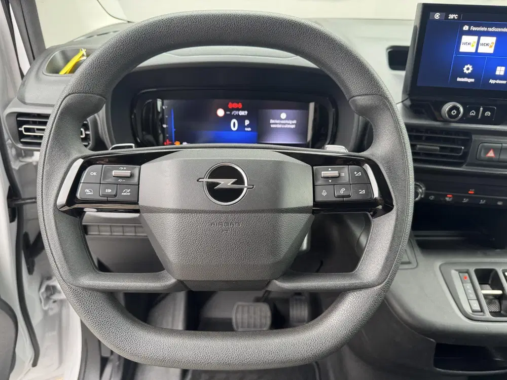 Opel Combo 1.5 BlueHDi 130 S&S L1 uit 2024, foto 2