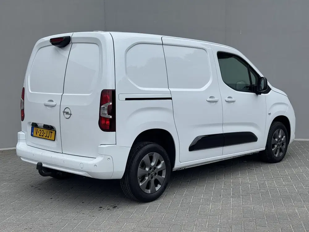 Opel Combo 1.5 BlueHDi 130 S&S L1 uit 2024, foto 3