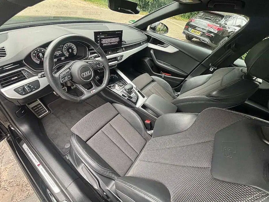 Audi A4 35 TFSI S Line uit 2022, foto 2
