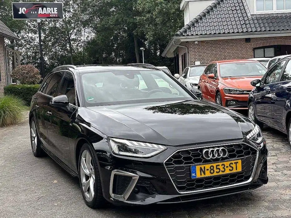 Audi A4 35 TFSI S Line uit 2022, foto 6