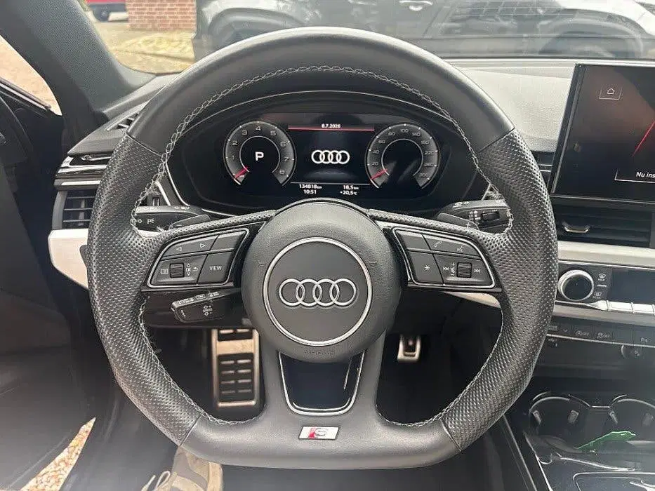Audi A4 35 TFSI S Line uit 2022, foto 8