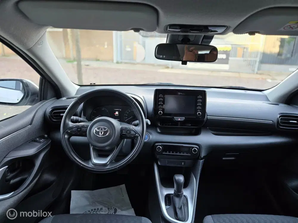 Toyota Yaris 1.5 Hybrid Active uit 2021, foto 15
