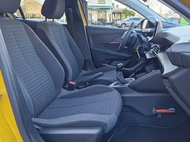 Peugeot 208 1.2 75PK PureTech Active uit 2022, foto 6