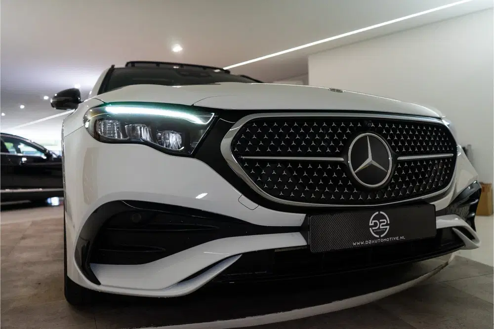 Mercedes-Benz E-Klasse 300 e Premium AMG 313PK uit 2025, foto 10