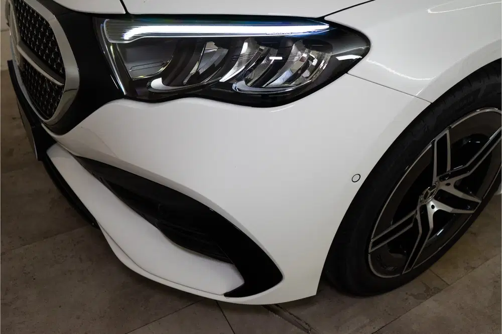 Mercedes-Benz E-Klasse 300 e Premium AMG 313PK uit 2025, foto 11