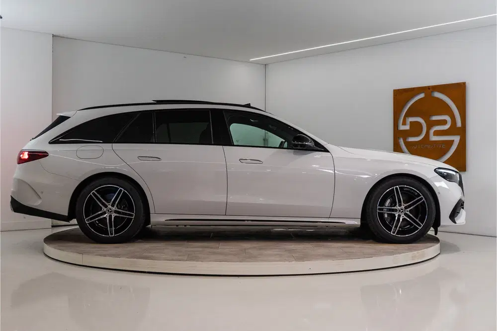 Mercedes-Benz E-Klasse 300 e Premium AMG 313PK uit 2025, foto 6