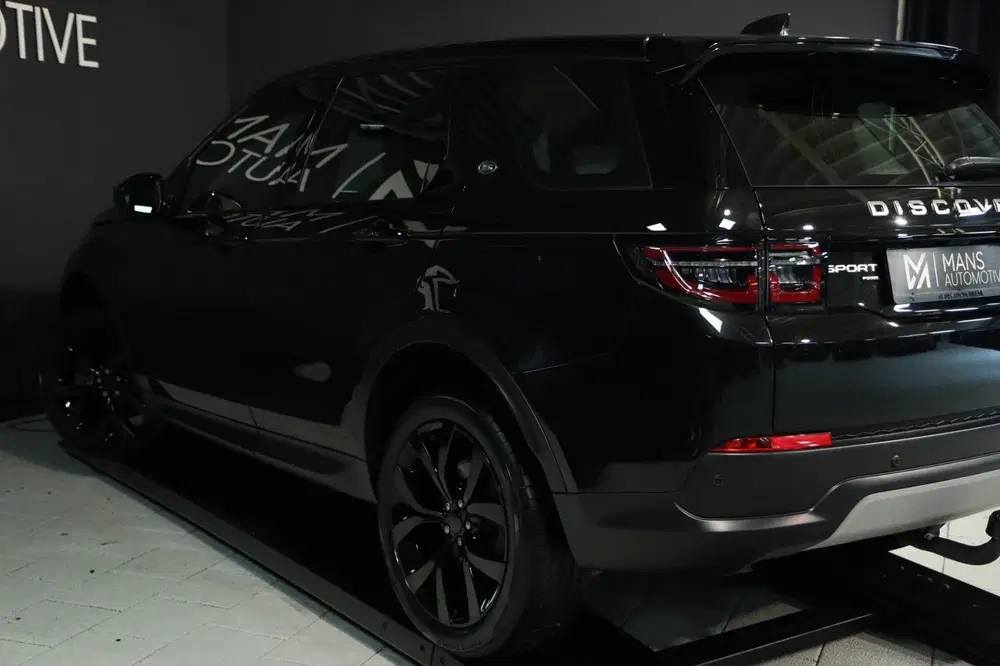 Land Rover Discovery Sport P300e 1.5 R-Dynamic SE uit 2023, foto 3