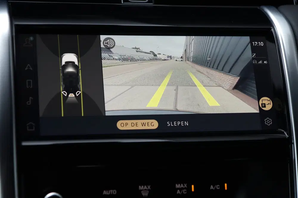 Land Rover Discovery Sport P300e 1.5 R-Dynamic SE uit 2023, foto 7