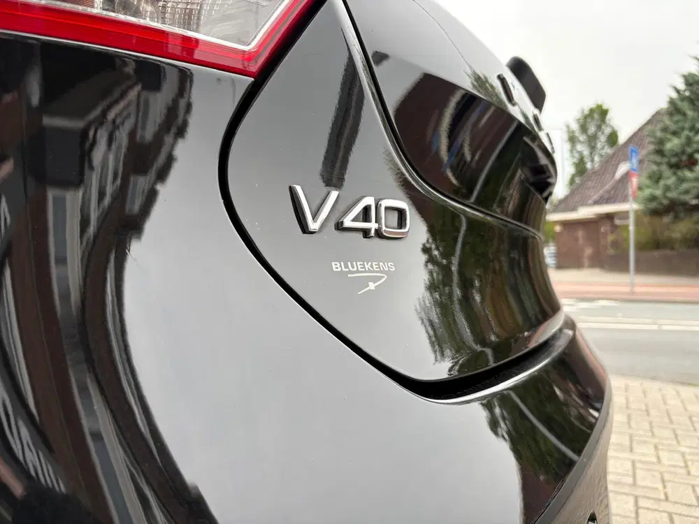 Volvo V40 1.5 T3 Polar+ Sport R-Design Automaat Glas uit 2019, foto 9