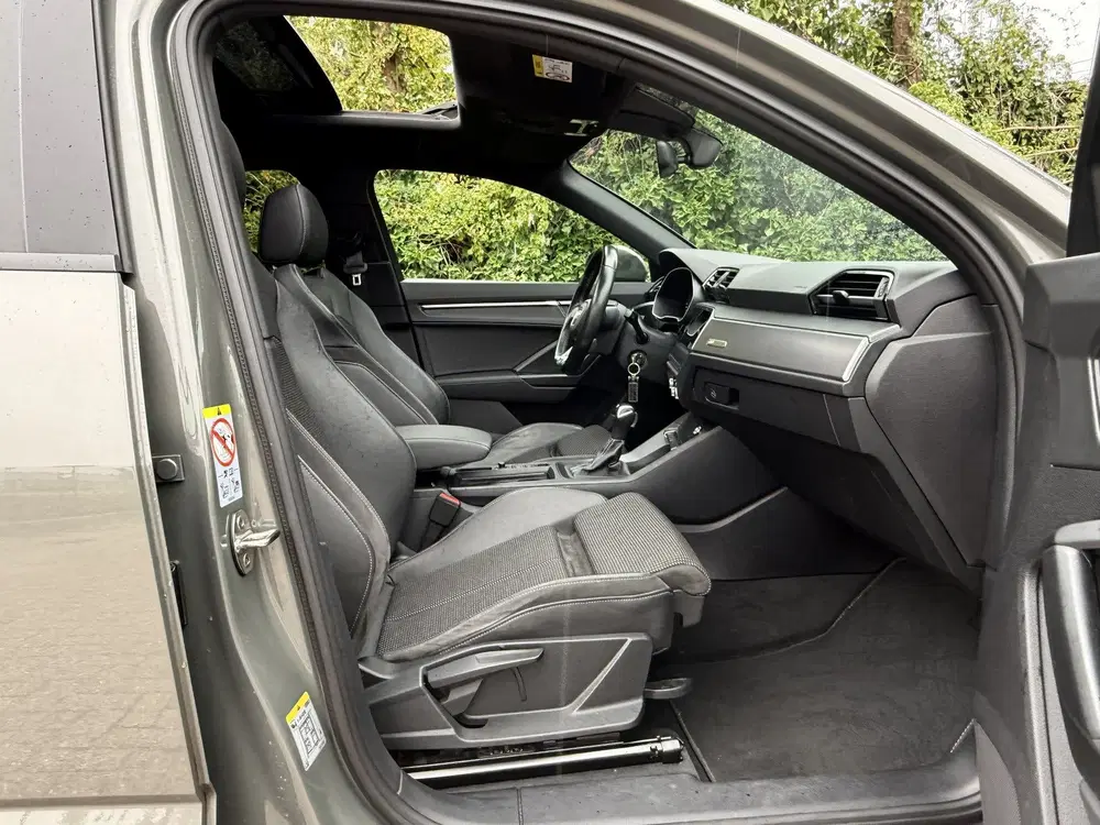 Audi Q3 35 TFSI S Edition I Pano I Automaat uit 2022, foto 10