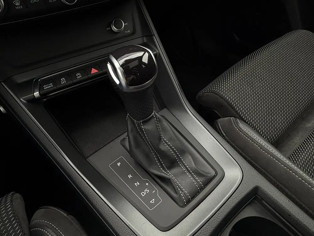Audi Q3 35 TFSI S Edition I Pano I Automaat uit 2022, foto 12
