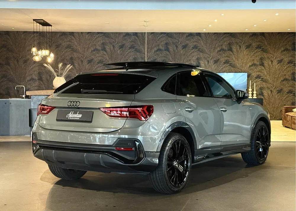 Audi Q3 35 TFSI S Edition I Pano I Automaat uit 2022, foto 5