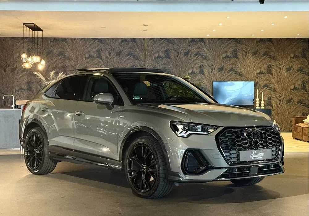 Audi Q3 35 TFSI S Edition I Pano I Automaat uit 2022, foto 7