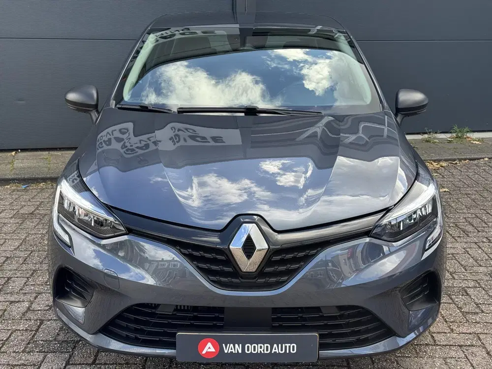 Renault Clio 1.0 TCe Life uit 2022, foto 10