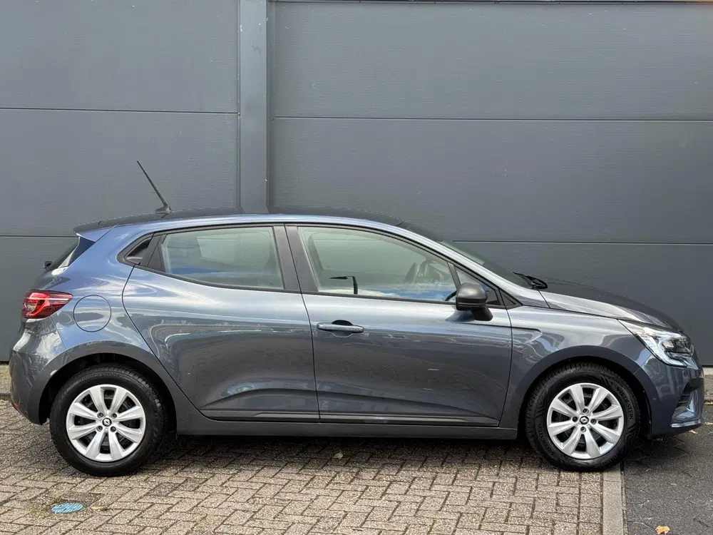 Renault Clio 1.0 TCe Life uit 2022, foto 14