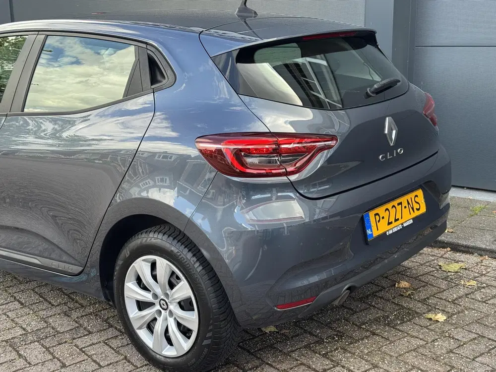 Renault Clio 1.0 TCe Life uit 2022, foto 6