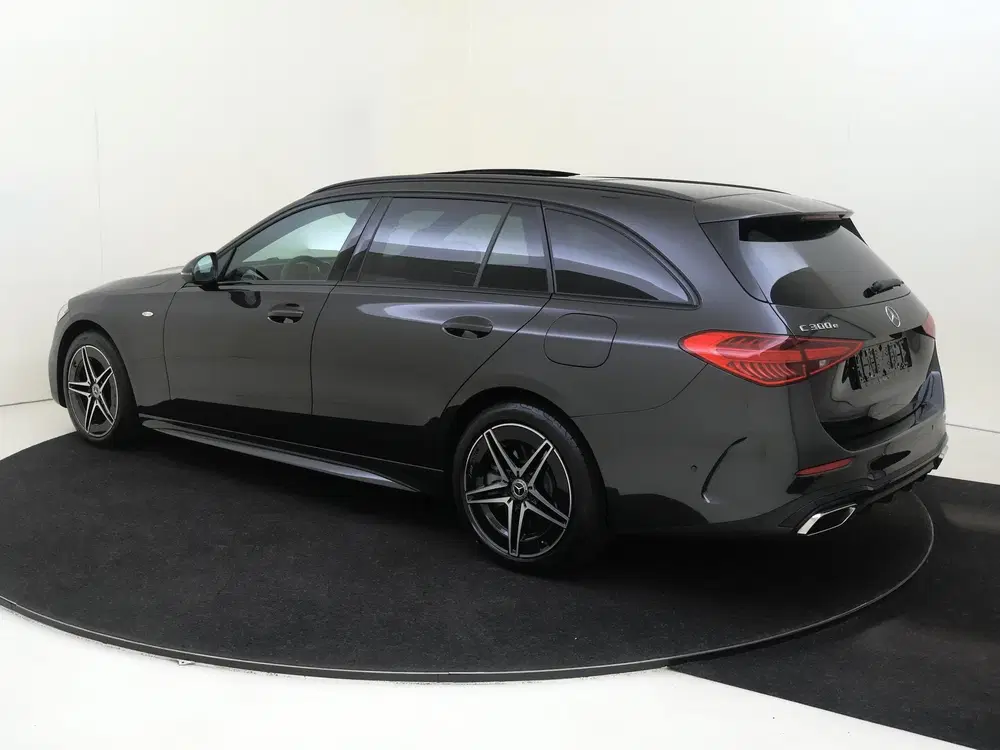 Mercedes-Benz C-Klasse 300 e Business Solution AMG uit 2025, foto 4