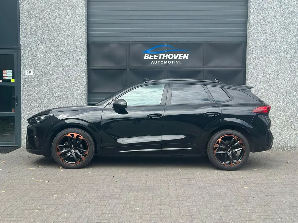 Cupra Terramar 1.5 TSI e-Hybrid Keyless Pano uit 2024, foto 2