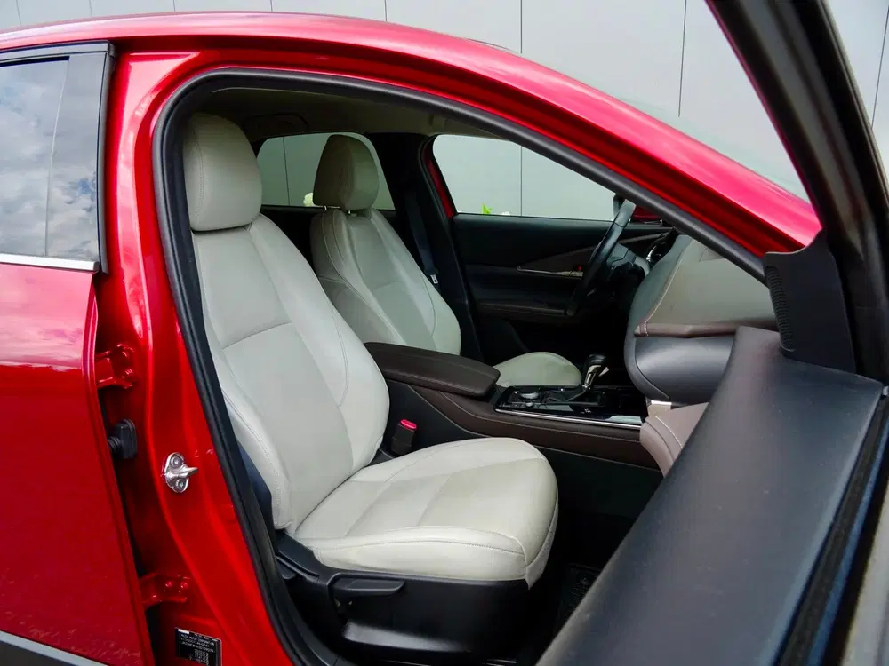 Mazda CX-30 2.0 AWD e-SkyActiv-X M Hybrid Luxury uit 2019, foto 12
