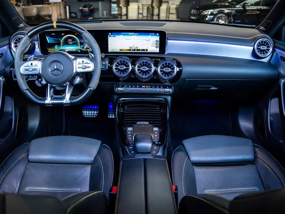 Mercedes-Benz A-Klasse AMG 45 S 4MATIC+ Stoel ventilatie uit 2020, foto 3