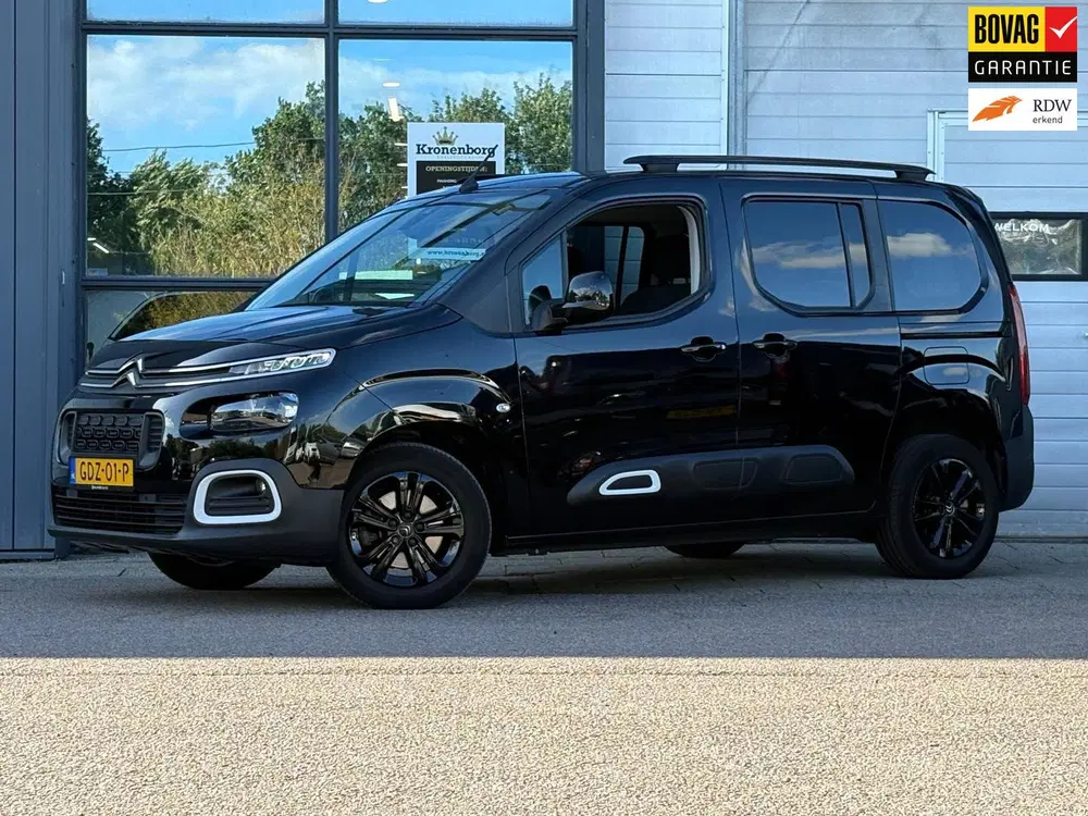 Citroën Berlingo Citroen Berlingo 1.2 PureTech Shine uit 2023