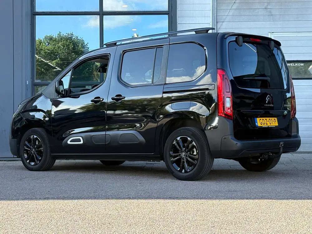 Citroën Berlingo Citroen Berlingo 1.2 PureTech Shine uit 2023, foto 13
