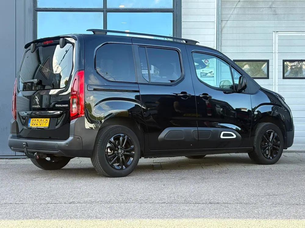 Citroën Berlingo Citroen Berlingo 1.2 PureTech Shine uit 2023, foto 3